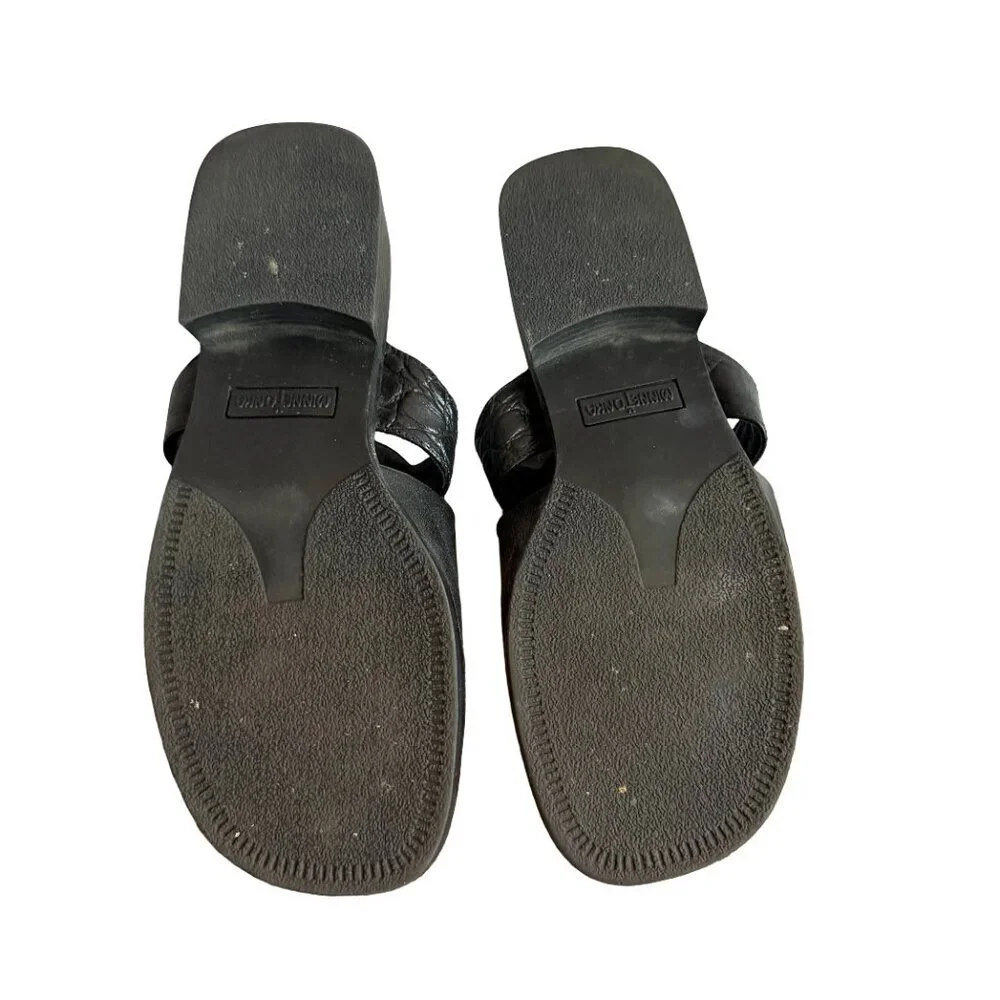 Minnetonka Black Leather Slide Sandals Silver Buckle Classic Size 9 Narrow Women